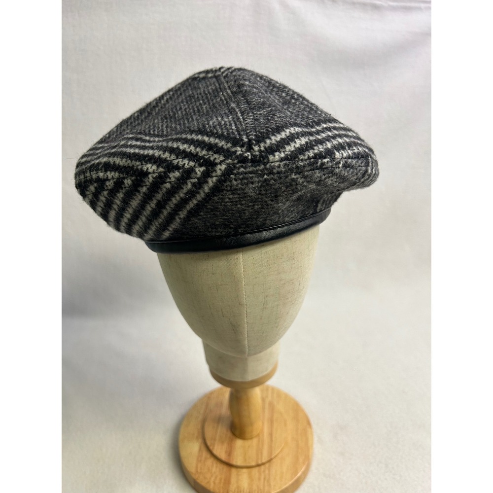 Dark Academia Target Women OS Black White Plaid Faux Leather Trim Beret Hat